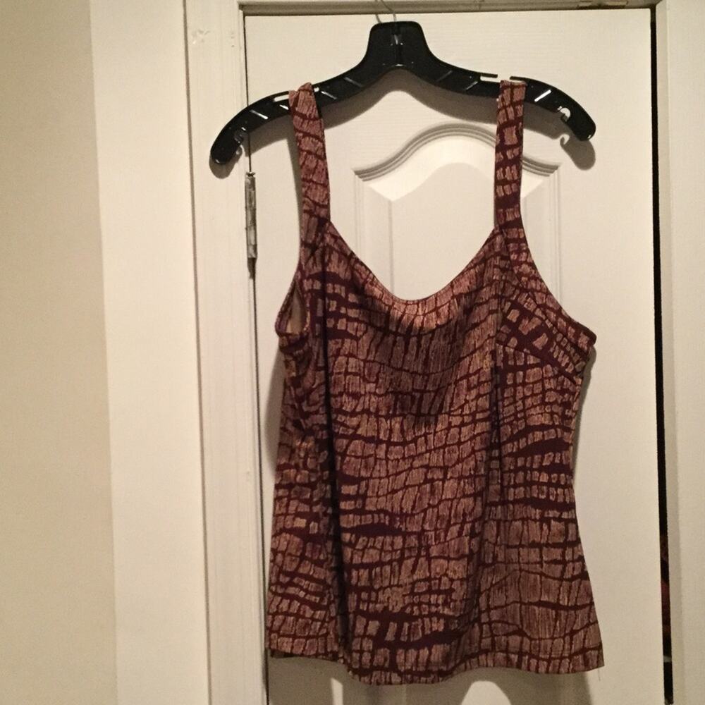 Valerie Stevens 1x burgundy tan print tank NWOT